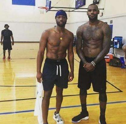 但与此同时 但与此同时