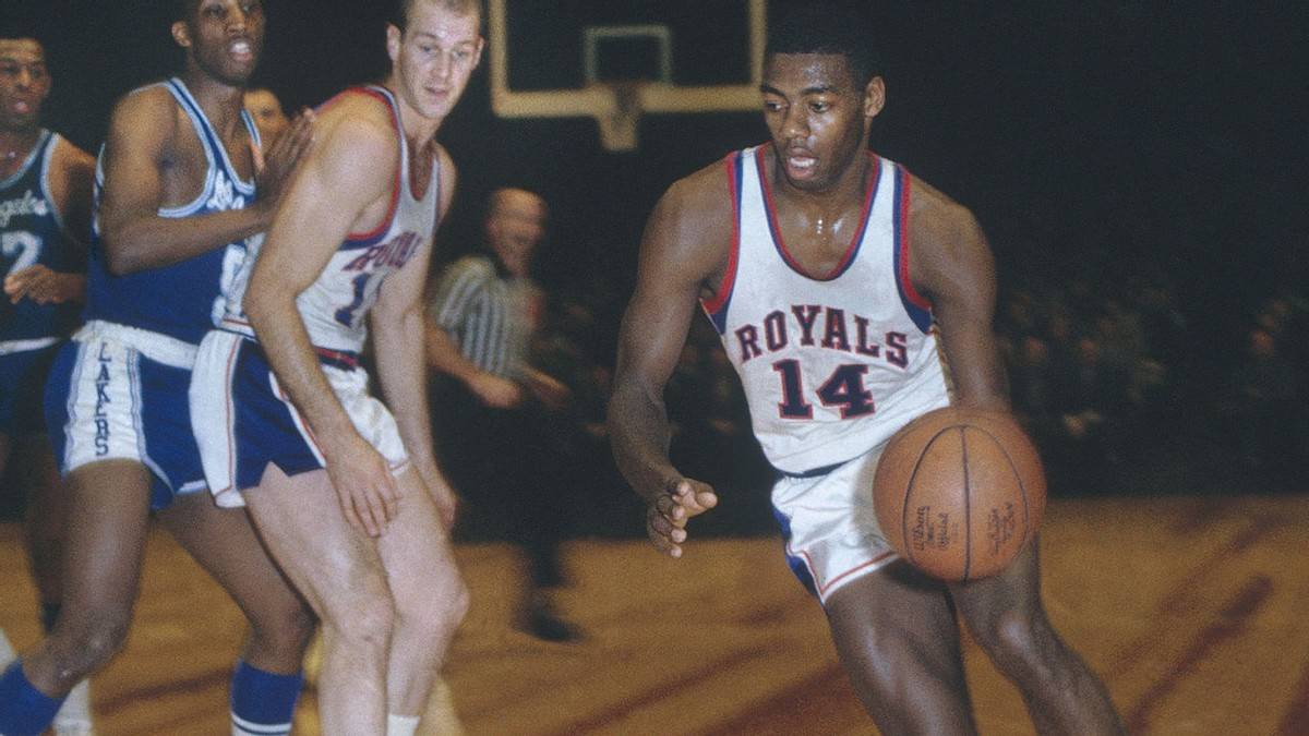 探团队在过 探团队在过