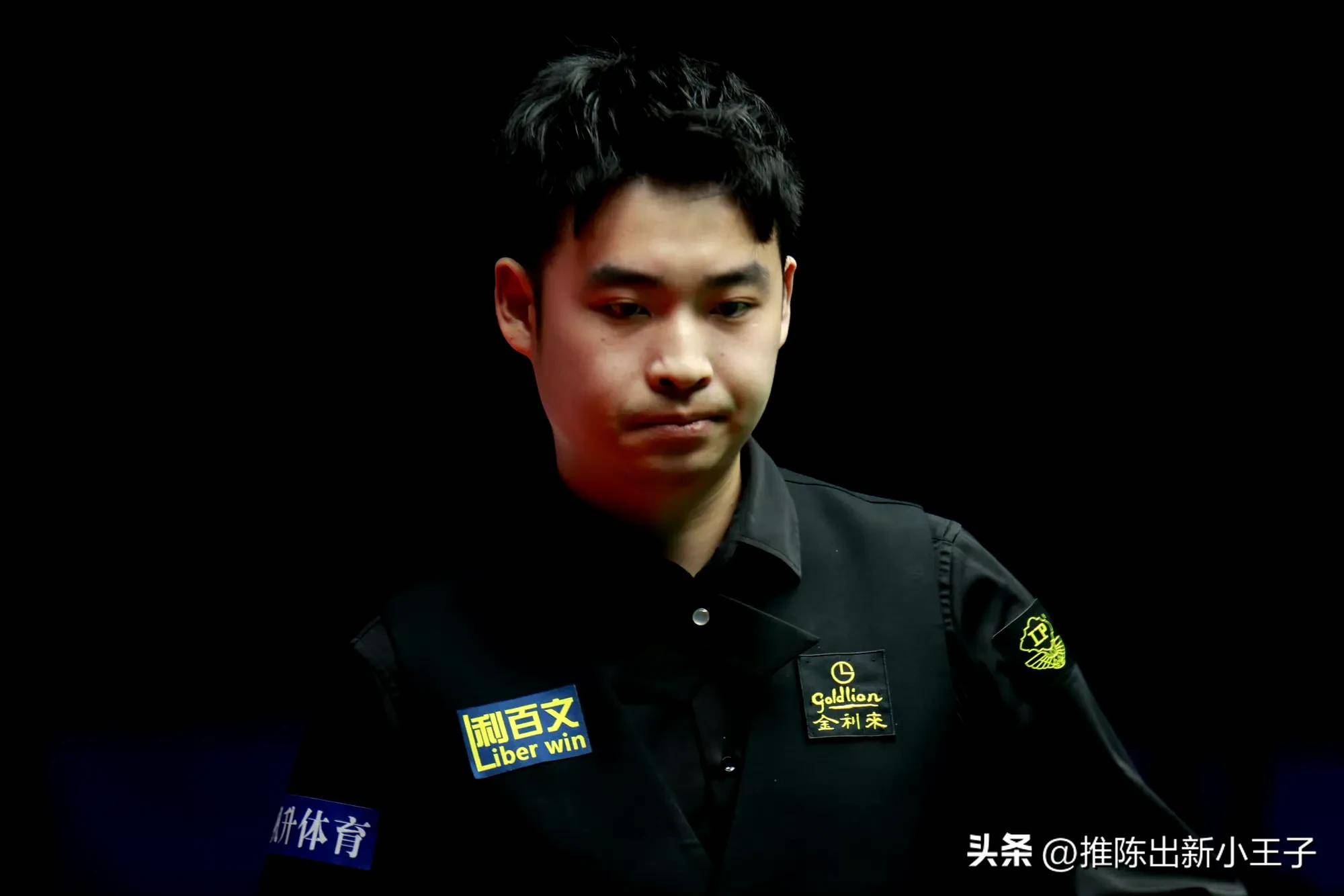 而詹姆斯在 而詹姆斯在