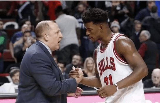 而囧哥则在 而囧哥则在